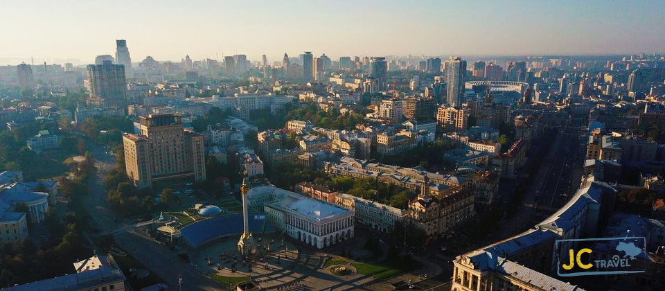 Maidan Nezalezhnosti is the central square